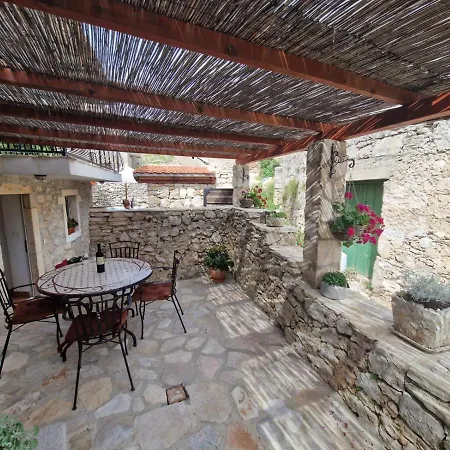 Family House * Veliko Grablje